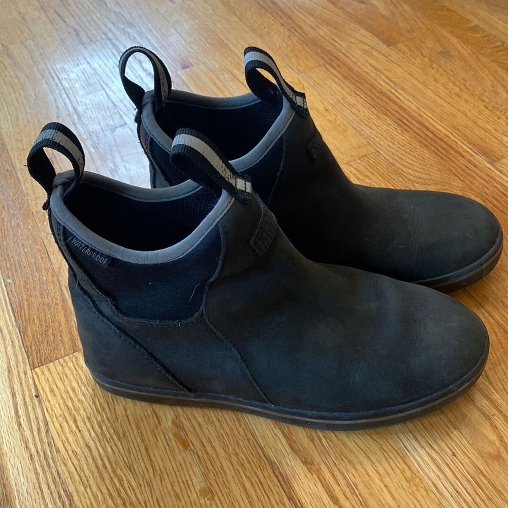 Xtratuf leather deck boot